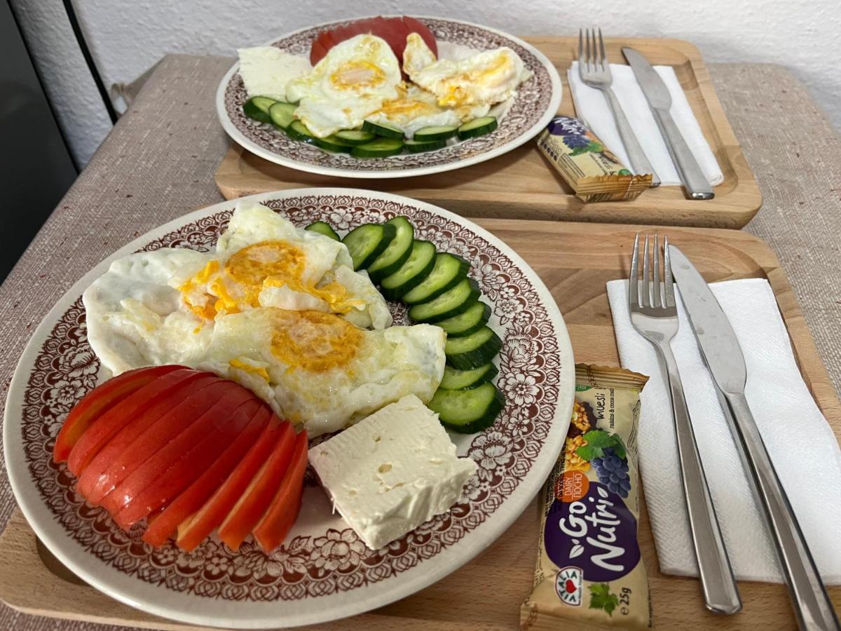 Kitka Hostel - Guest House Vratnica المظهر الخارجي الصورة
