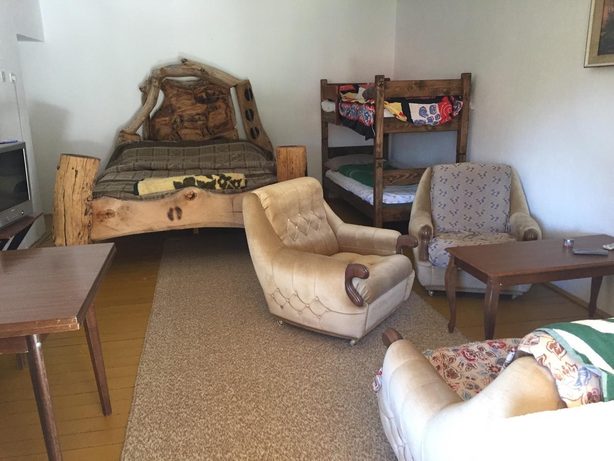 Kitka Hostel - Guest House Vratnica المظهر الخارجي الصورة