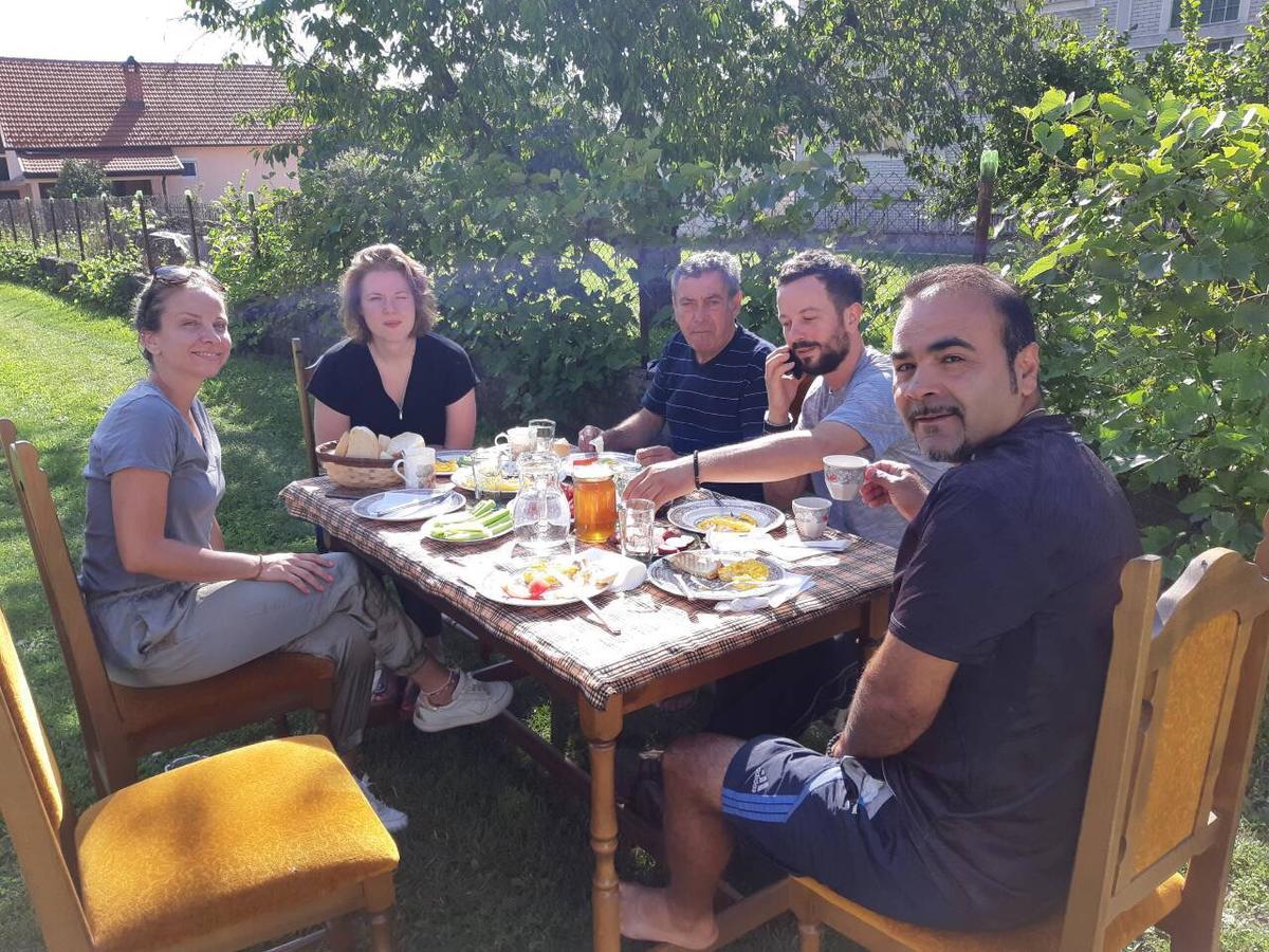 Kitka Hostel - Guest House Vratnica المظهر الخارجي الصورة