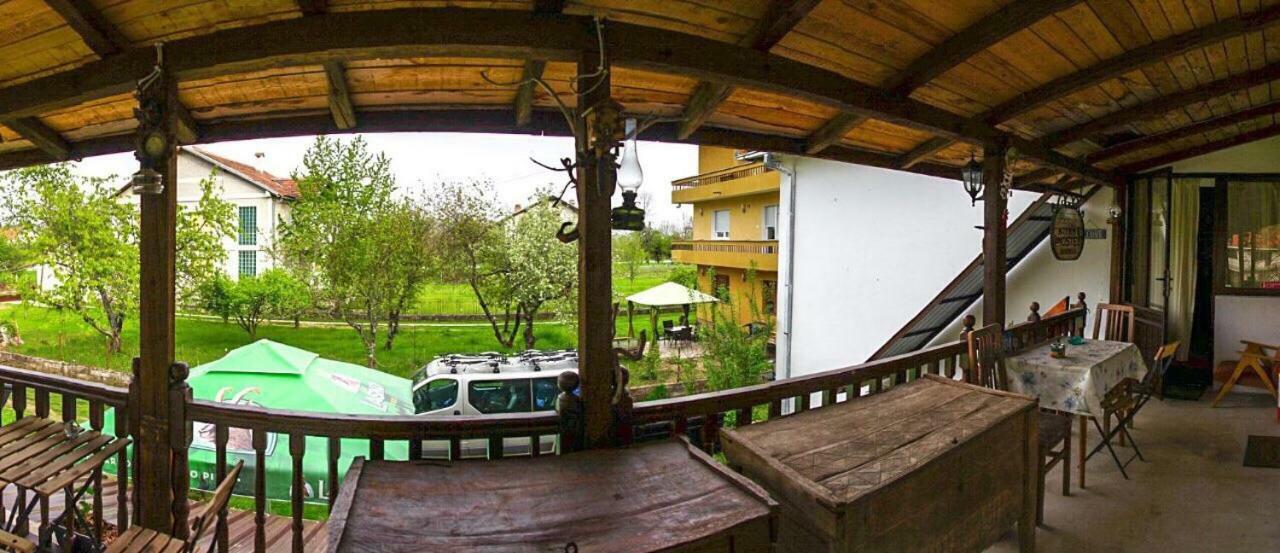 Kitka Hostel - Guest House Vratnica المظهر الخارجي الصورة