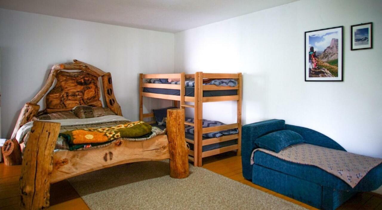 Kitka Hostel - Guest House Vratnica المظهر الخارجي الصورة