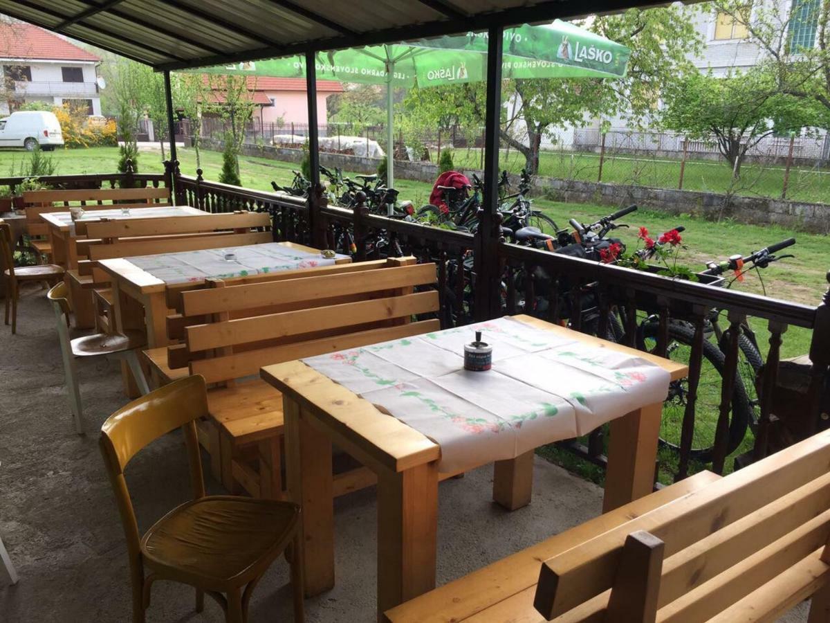 Kitka Hostel - Guest House Vratnica المظهر الخارجي الصورة