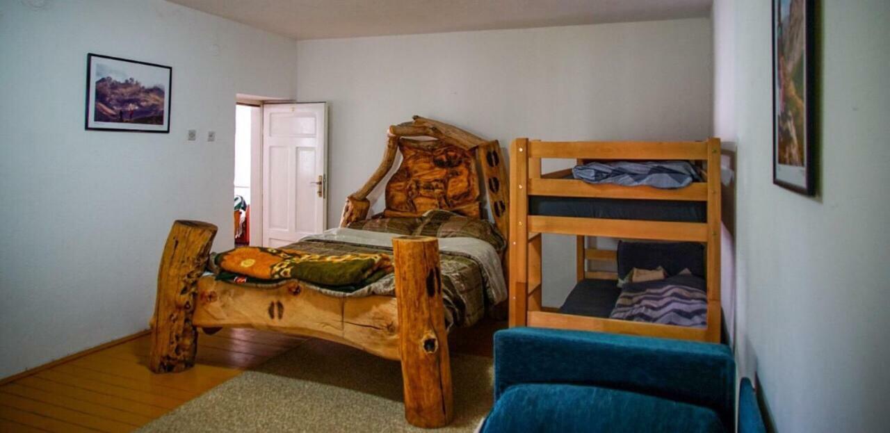 Kitka Hostel - Guest House Vratnica المظهر الخارجي الصورة
